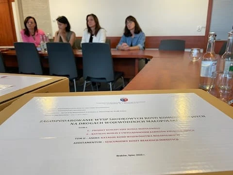 Współpraca naukowców z Katedry Roślin Ozdobnych i Sztuki Ogrodowej URK z Zarządem Dróg Wojewódzkich w Krakowie