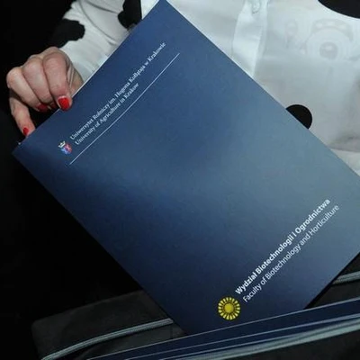 Rozdanie świadectw ukończenia VI edycji Studiów Podyplomowych Florystyka