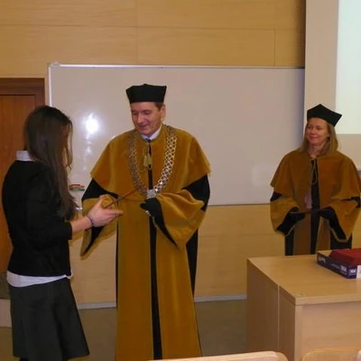 Wręczenie dyplomów ukończenia studiów II stopnia