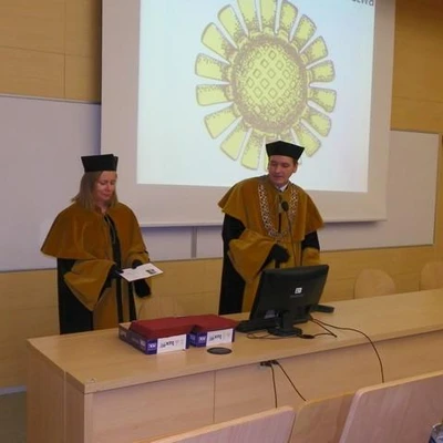 Wręczenie dyplomów ukończenia studiów II stopnia