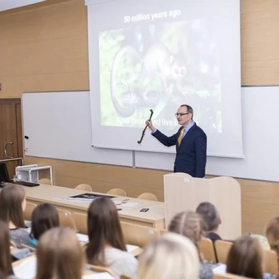 Wykład Young People and Global Challenges