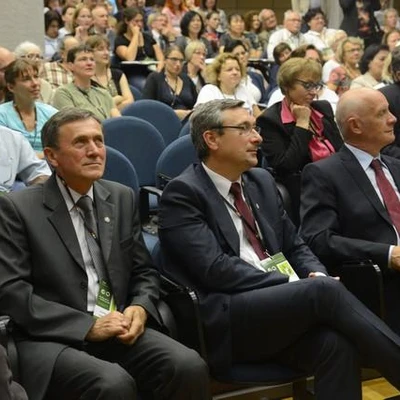 11th Conference of the European Foundation for Plant Pathology, PART -1-